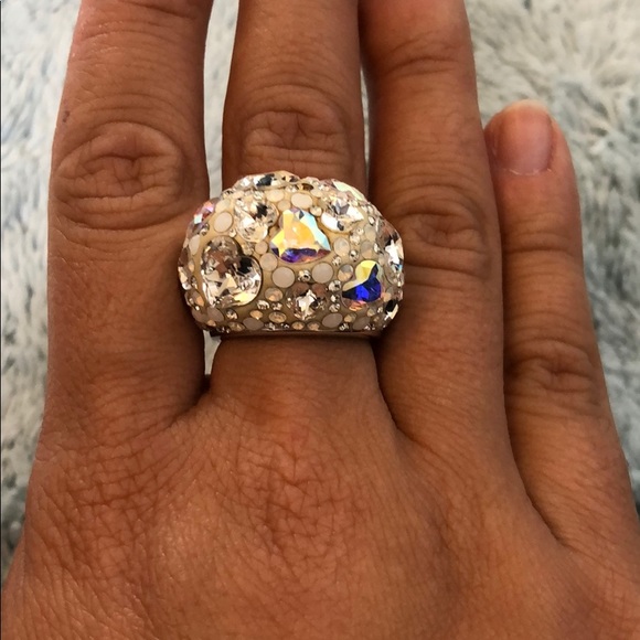 Swarovski Cinderella ring!! - Picture 4 of 8